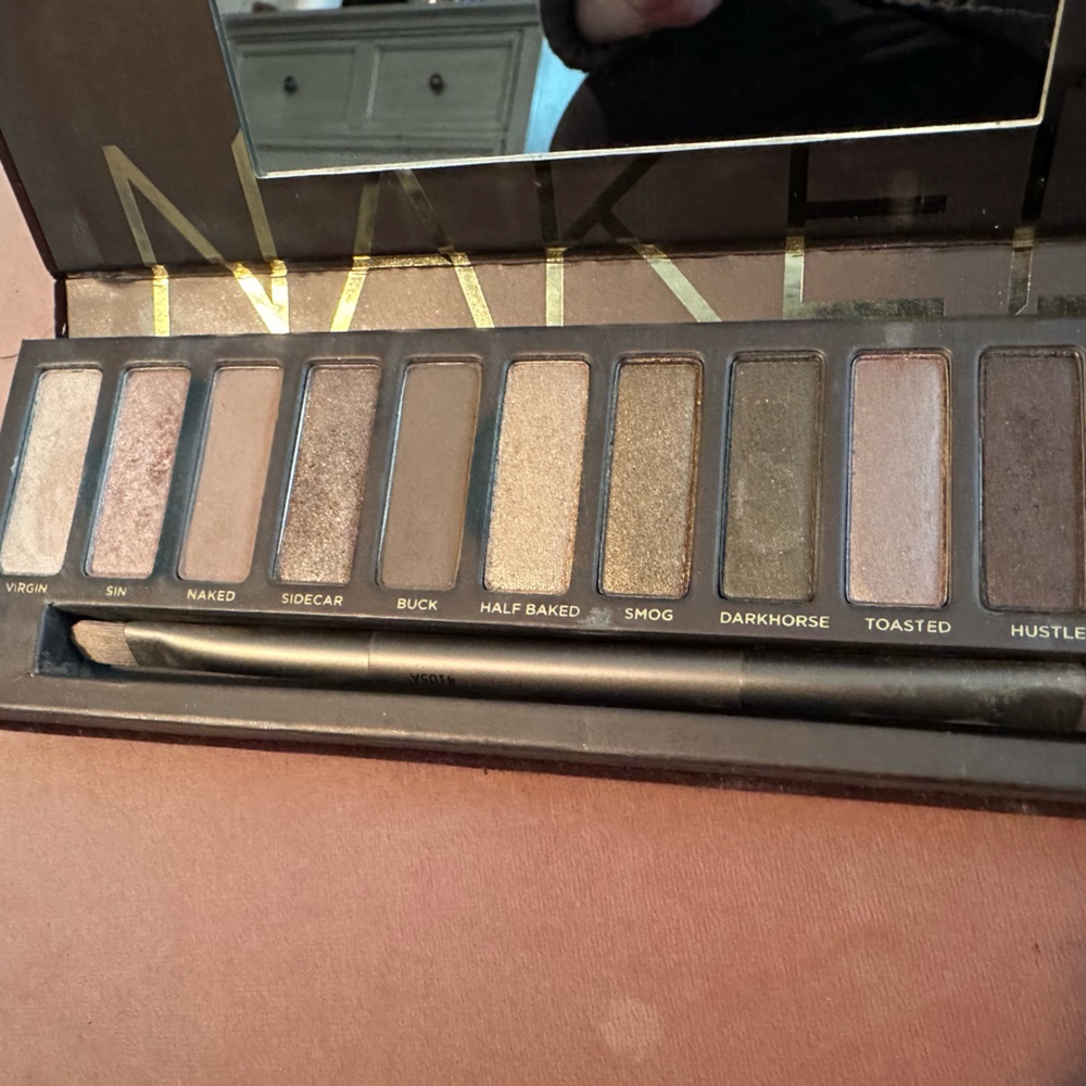 Urban Decay Naked Eye Shadow Palette